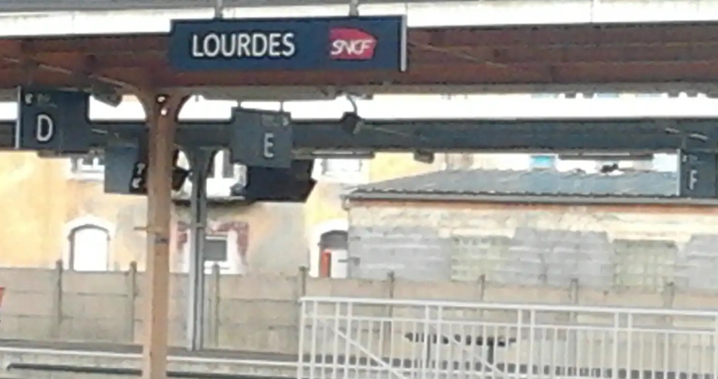 Lourdes Train Station Thumbnail Image.