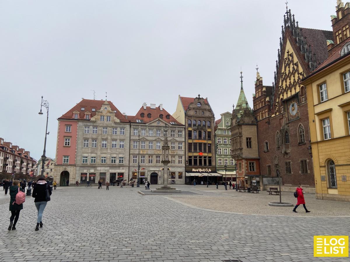 Wrocław - Market Square - 4.04.2022